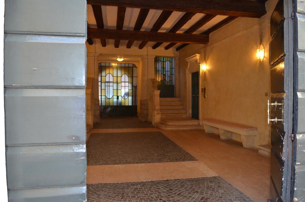 Apartamento Palazzo Tiolo Verona Exterior foto